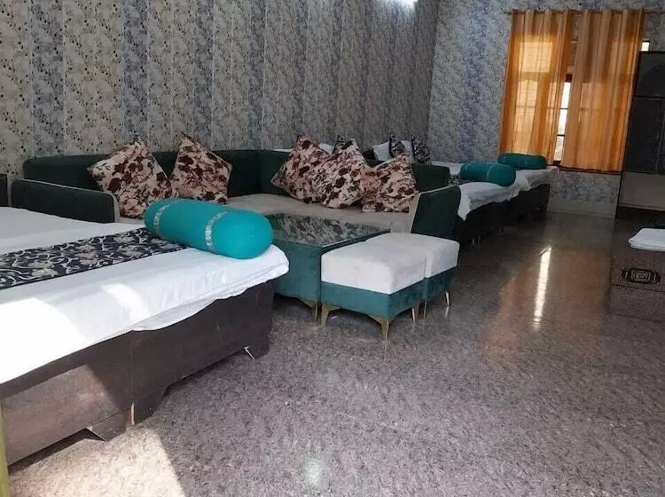 ホテル Panambi Tapovan Resort