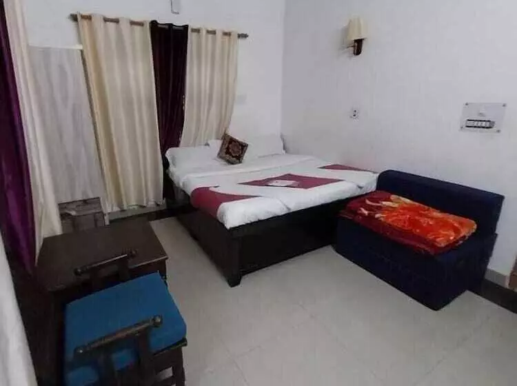 ホテル Panambi Tapovan Resort