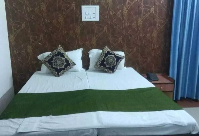 ホテル Panambi Tapovan Resort