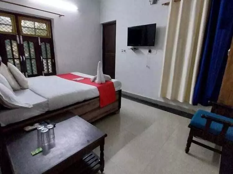 ホテル Panambi Tapovan Resort