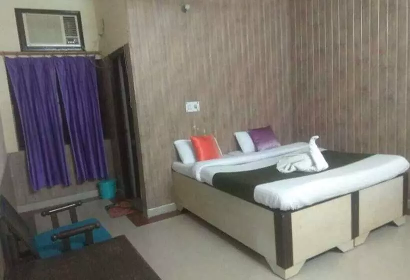 ホテル Panambi Tapovan Resort