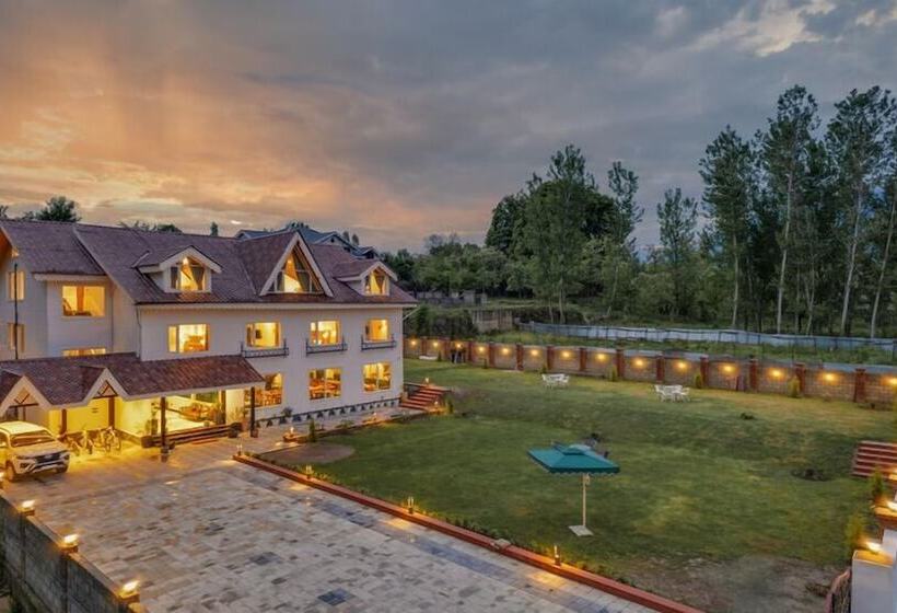 Hotel Robusta Retreat