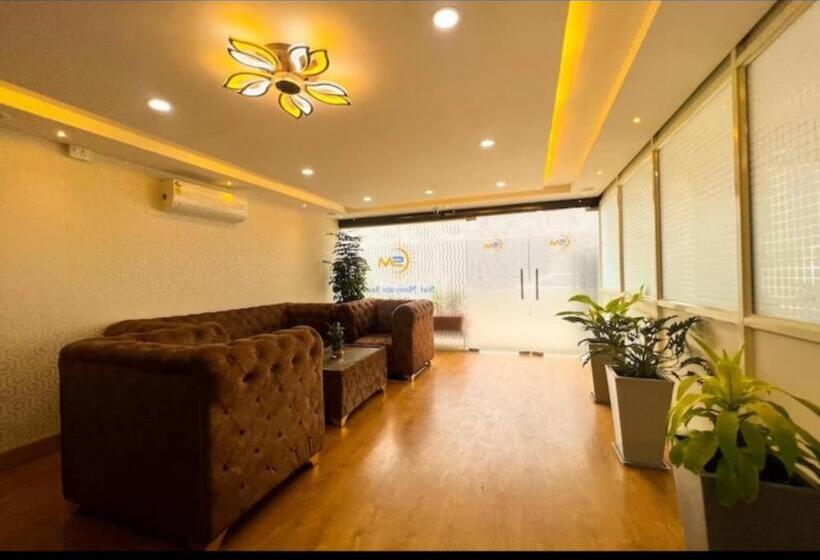 Отель Sai Manyata Inn, Near Manyata Tech Park