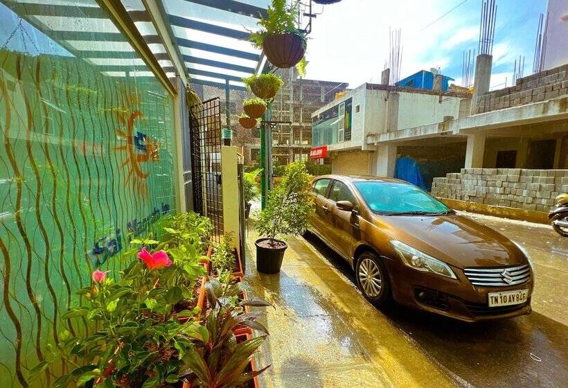 Отель Sai Manyata Inn, Near Manyata Tech Park