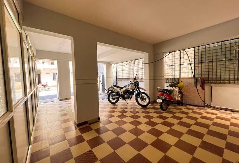 Отель Sai Manyata Inn, Near Manyata Tech Park