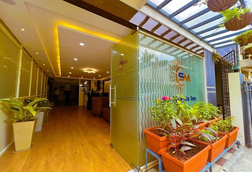 Отель Sai Manyata Inn, Near Manyata Tech Park