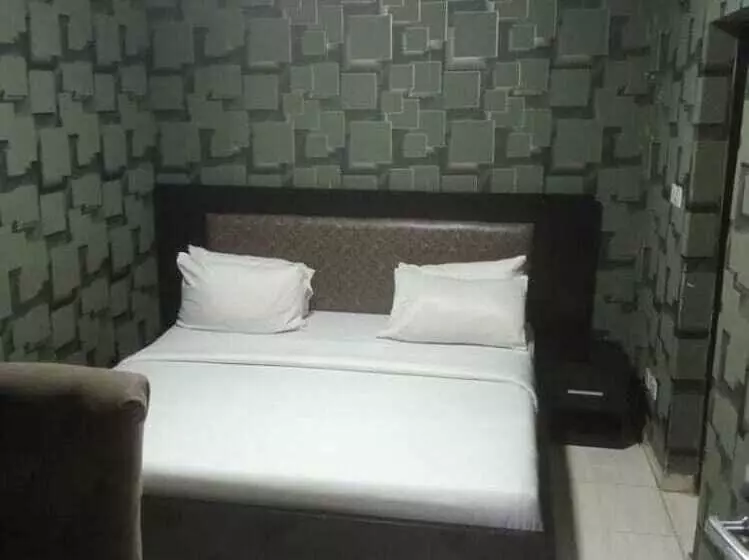 هتل Sky Suites Ikeja