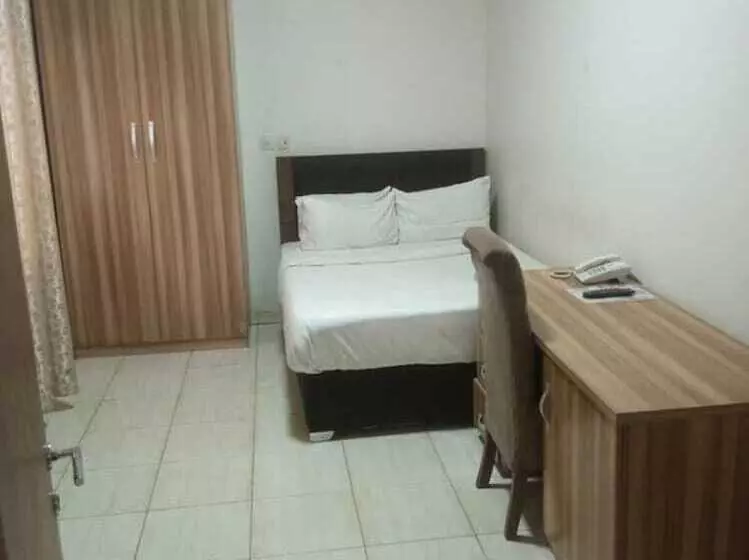 هتل Sky Suites Ikeja