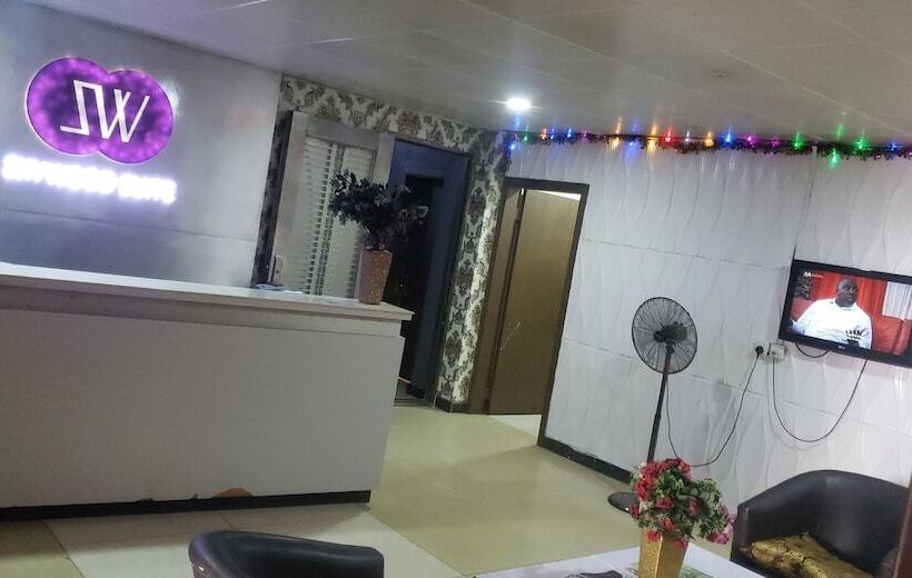 هتل Skywood Suite