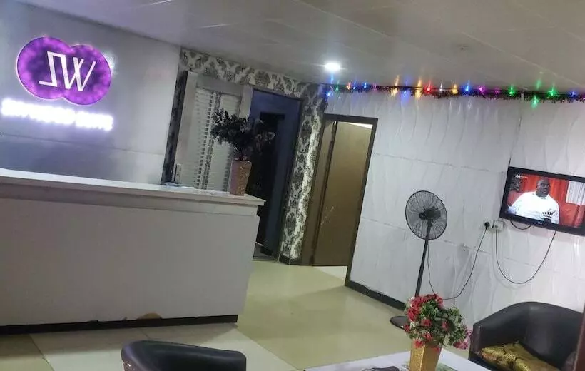 هتل Skywood Suite