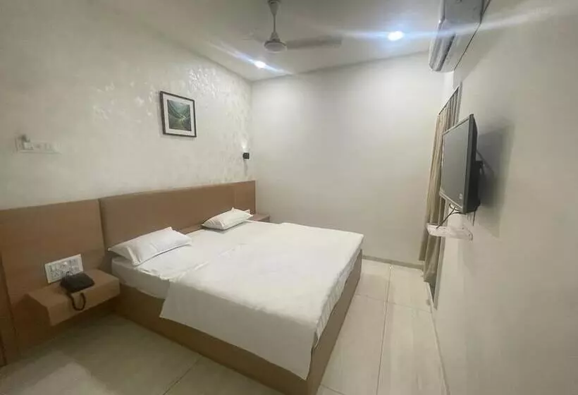 ホテル Sparsh Inn Morbi