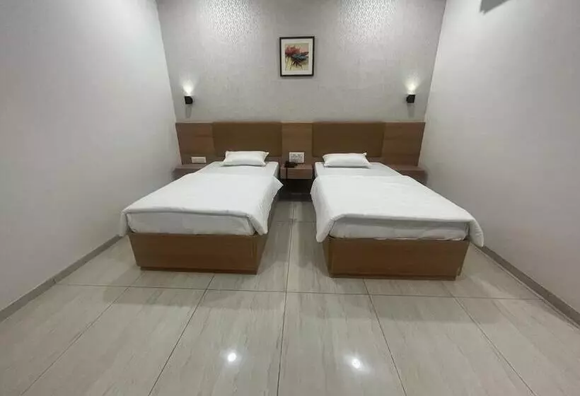 ホテル Sparsh Inn Morbi