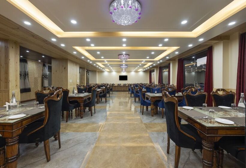 호텔 Sterling Shivalik Chail