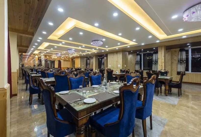 Hotelli Sterling Shivalik Chail