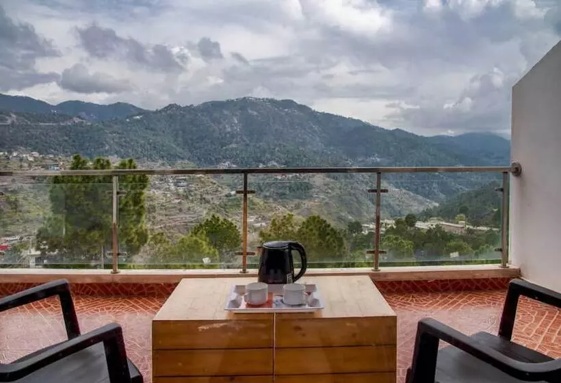 ホテル The Family House