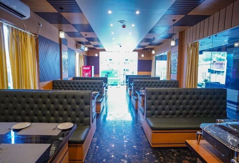 酒店 The Royal Sea