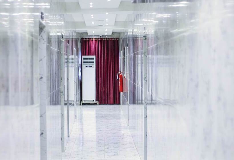 هتل Uranus House Uyo