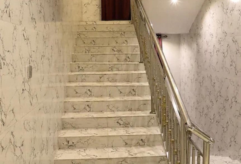 هتل Uranus House Uyo