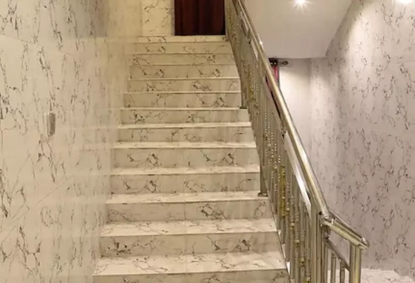 هتل Uranus House Uyo