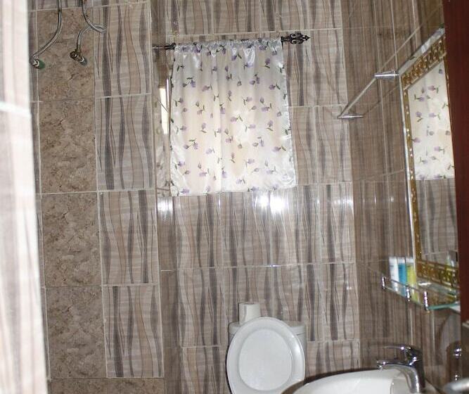 هتل Uranus House Uyo