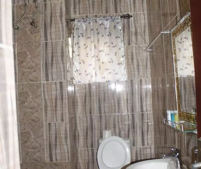 هتل Uranus House Uyo