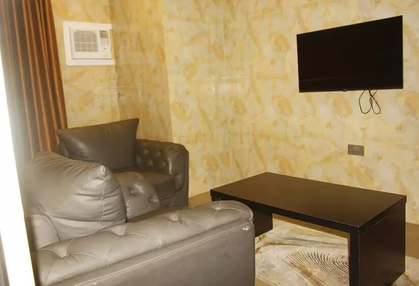 هتل Uranus House Uyo