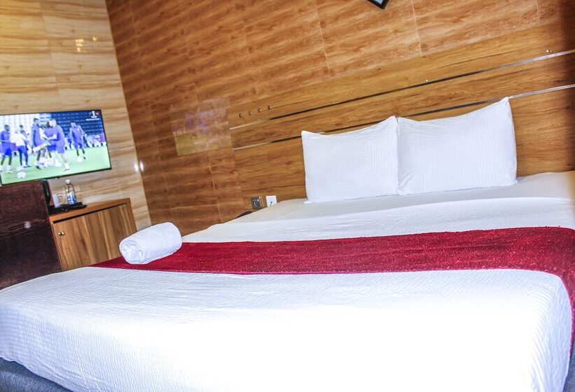 هتل Uranus House Uyo