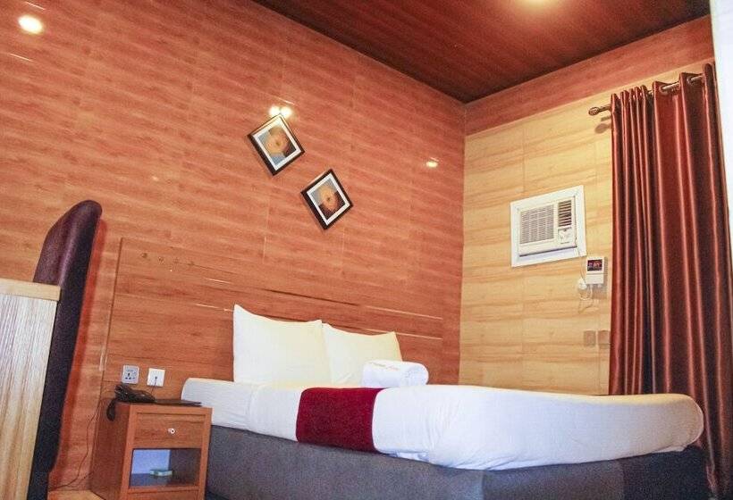 هتل Uranus House Uyo