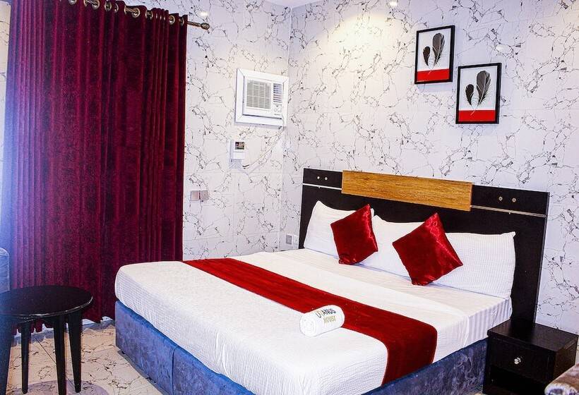 هتل Uranus House Uyo