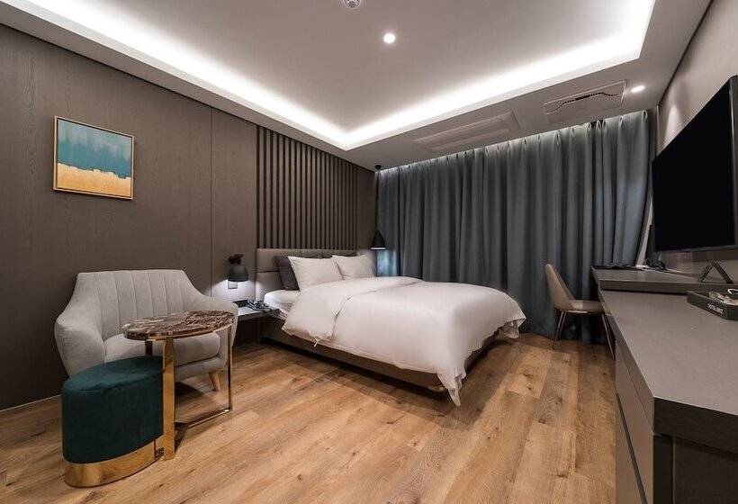 מוטל Bundang Breeze