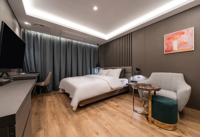 מוטל Bundang Breeze