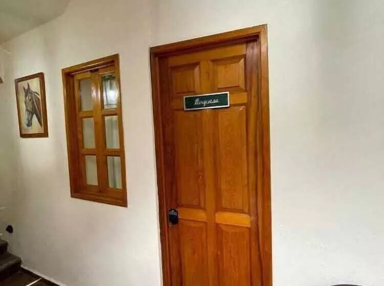 ペンション Antigua Casa De Piedra