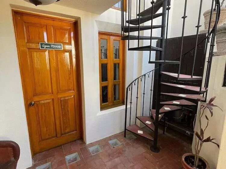 ペンション Antigua Casa De Piedra