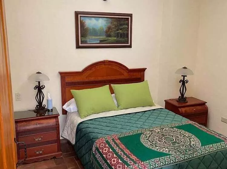 ペンション Antigua Casa De Piedra