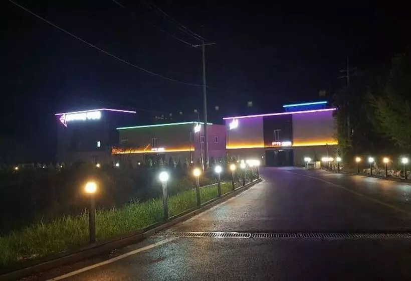 Motelli Cheongyang Saapuntel Drive In
