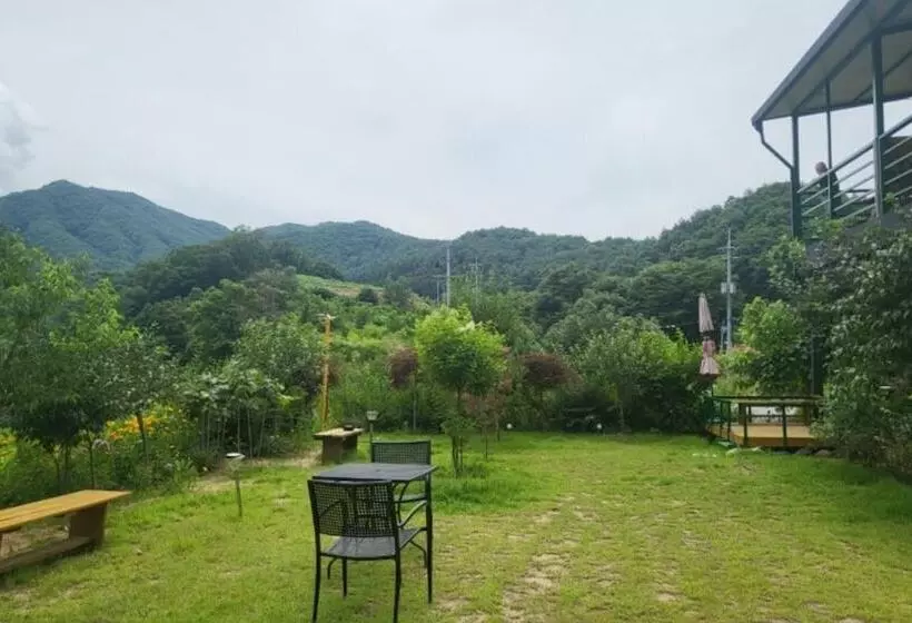 Hongcheon Mangosup Pension