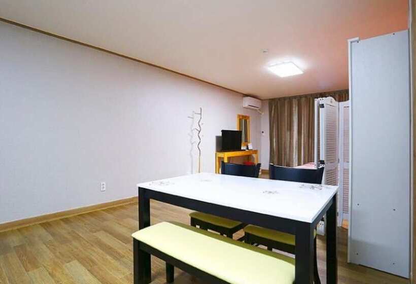 Hongcheon Mangosup Pension