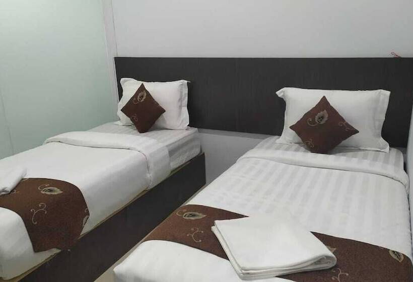 فندق Azzahra Syariah