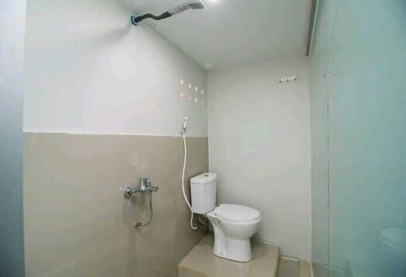 فندق Azzahra Syariah