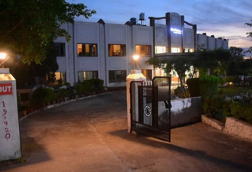 Hotel Clarks Inn Express Baddi