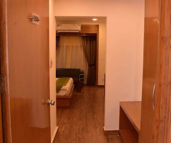 Hotel Clarks Inn Express Baddi