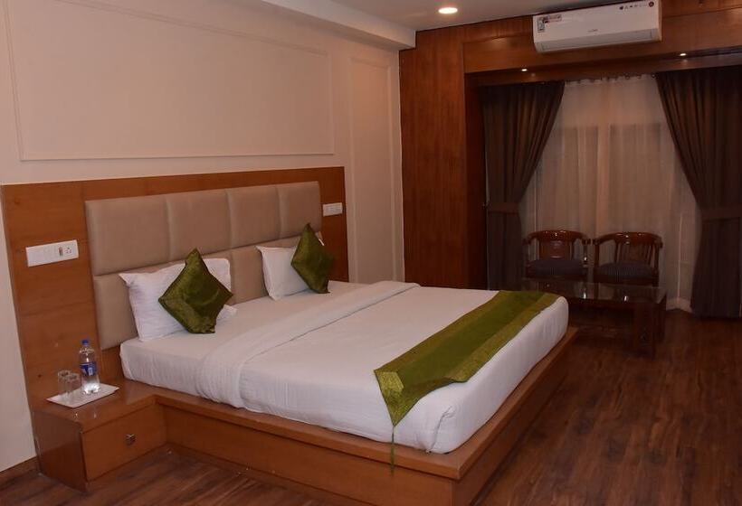 Hotel Clarks Inn Express Baddi