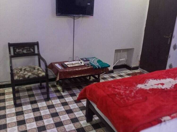 هتل Daily Hostel &