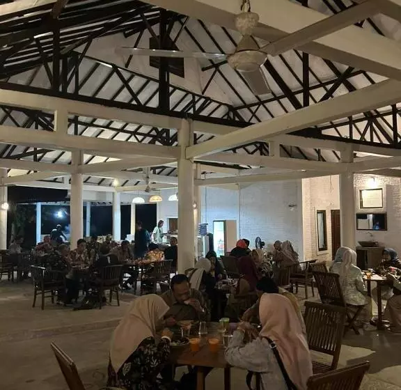 Hotel Dewa Daru Resort