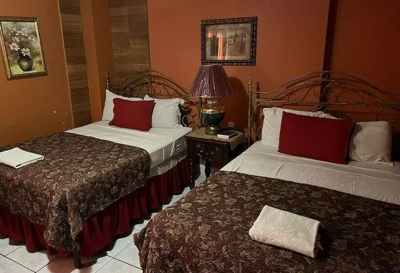 هتل Maya Copan Guamilito