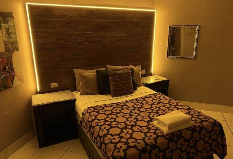 هتل Maya Copan Guamilito