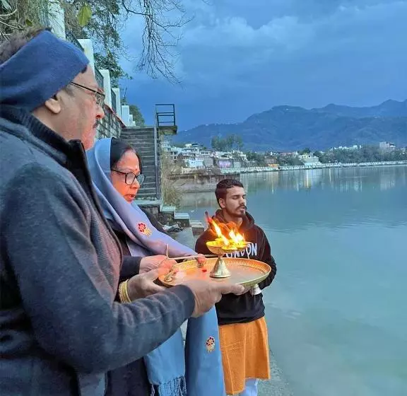 ホテル The Neeraj Naturecure On Ganga