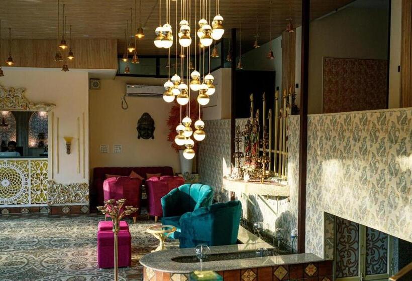 בית מלון כפרי The Neeraj Naturecure On Ganga