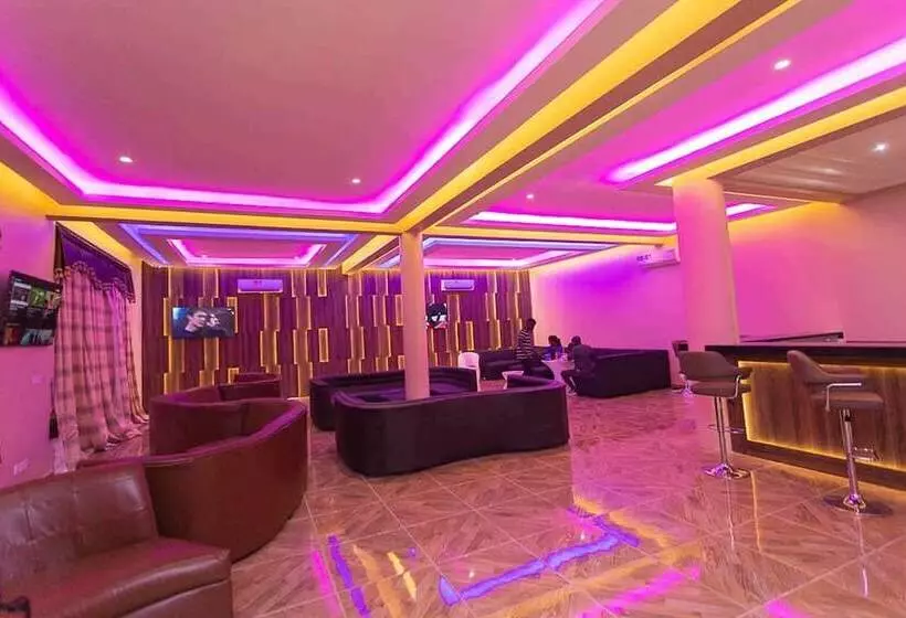 Hotelli The Platinum Bay