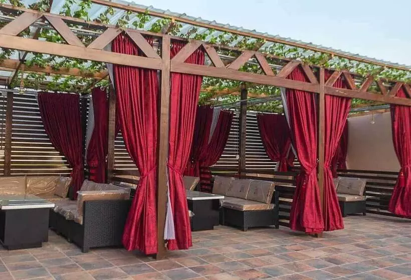 Hotelli The Platinum Bay